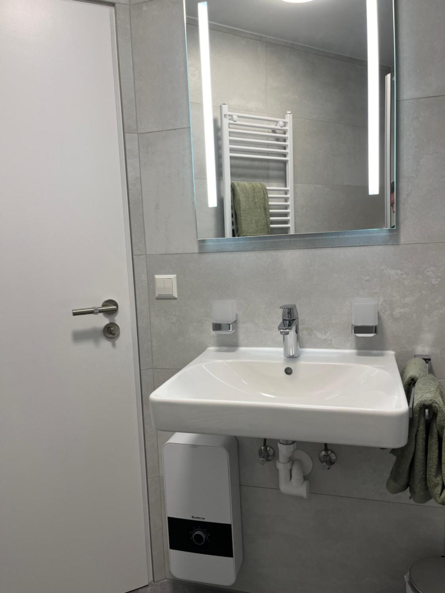 Gw Apartment 2 مبن المظهر الخارجي الصورة